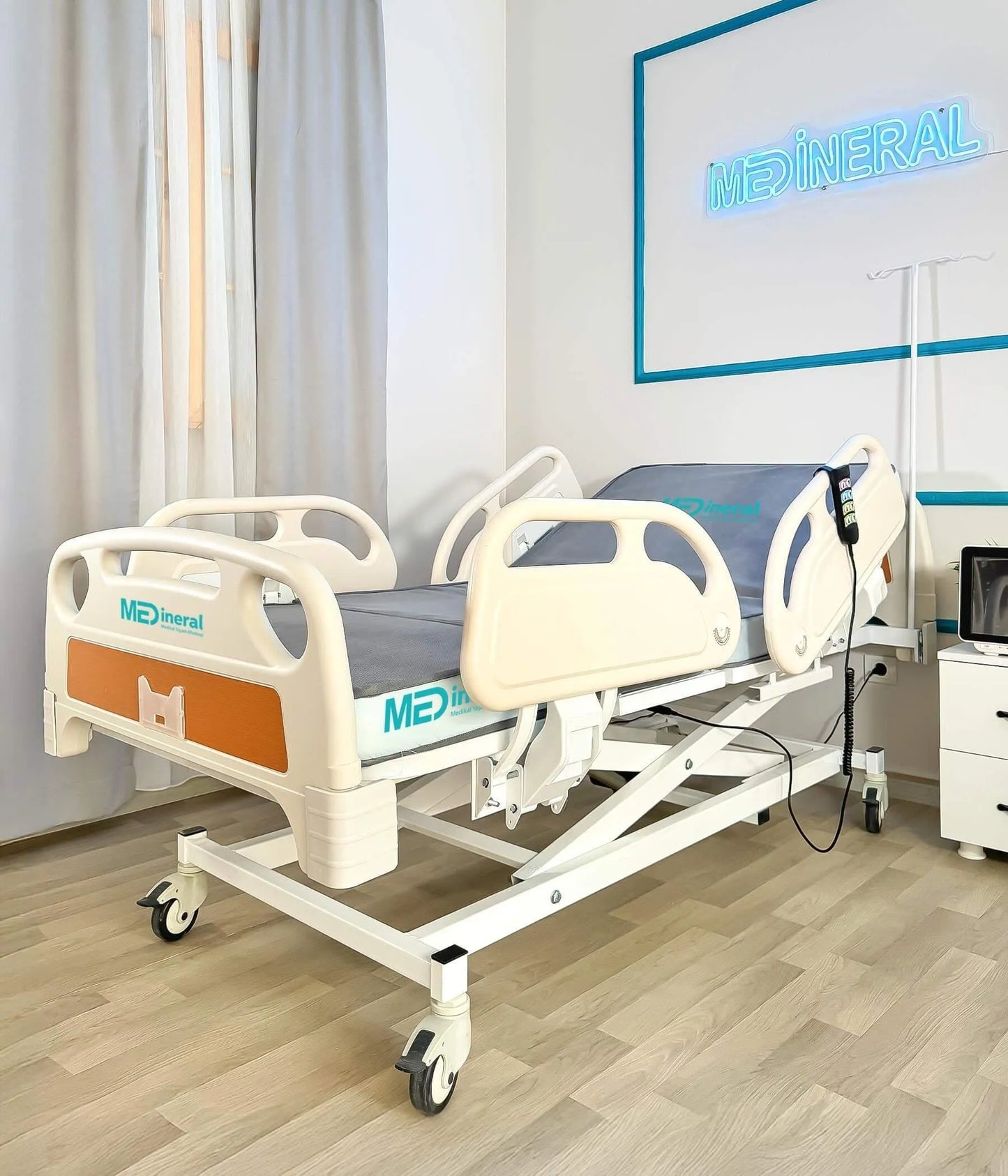 3 Motor Hasta Karyolası | Full ABS Asansörlü + 15 CM Antibakteriyel Visko Yatak + Alez