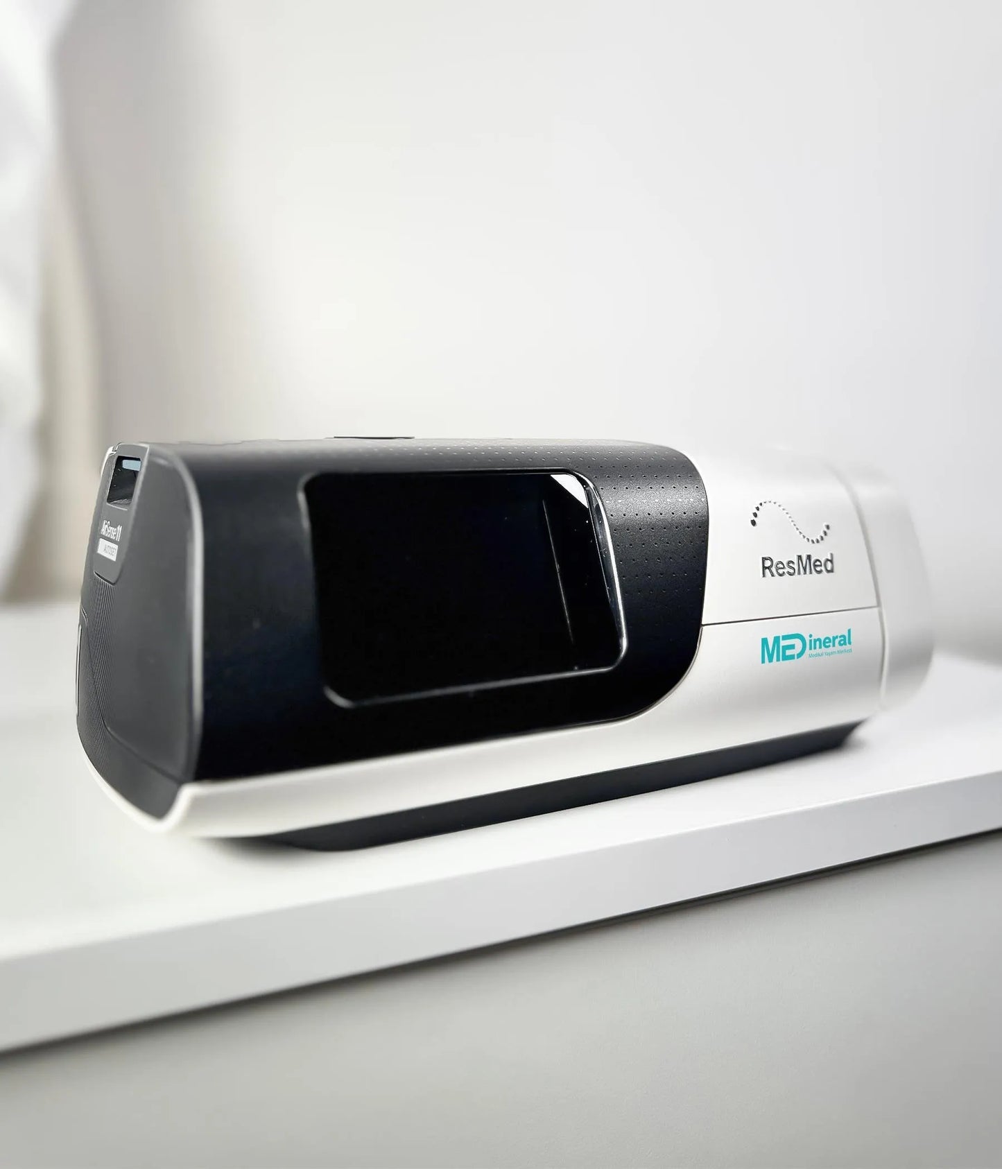 ResMed AirSense 11 AutoSet | Otomatik CPAP Cihazı | Nemlendiricili | RNX Maske Seti