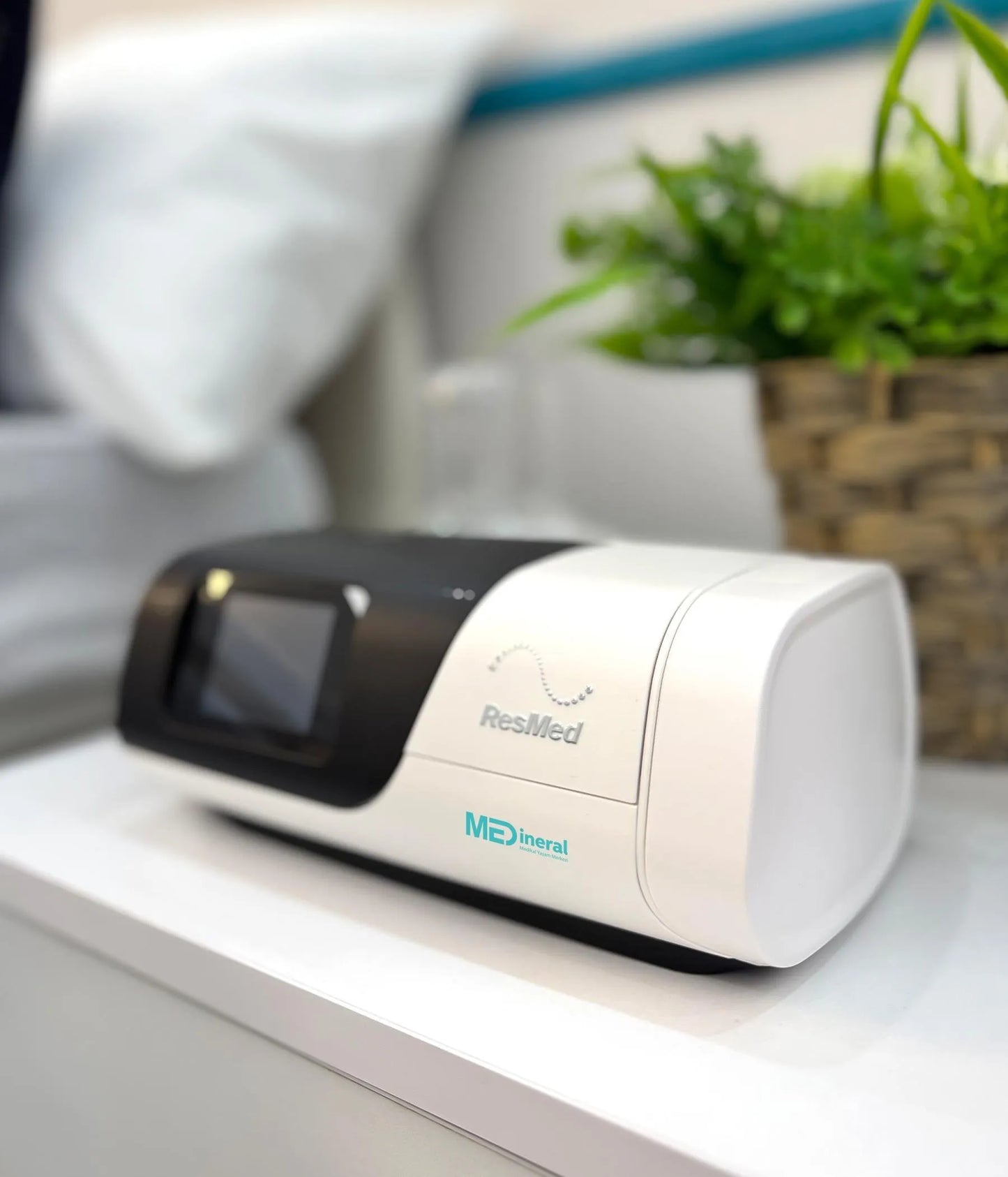 ResMed AirSense 11 AutoSet | Otomatik CPAP Cihazı | Nemlendiricili | RNX Maske Seti